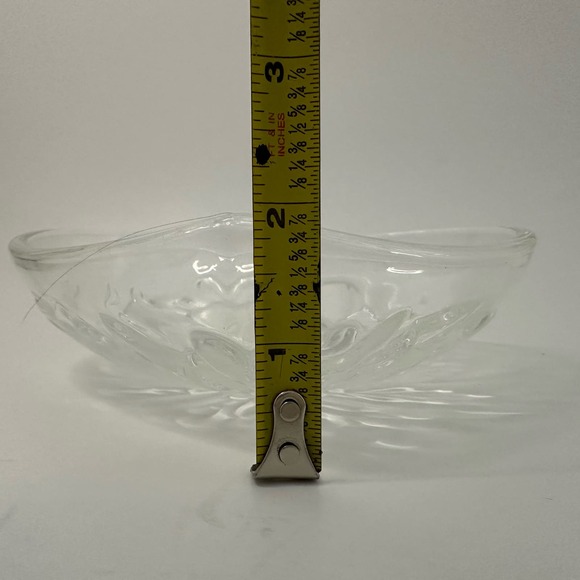 GORHAM CRYSTAL, Holiday Traditions Collection, Heart Dish Cardinal Holiday - Picture 11 of 16